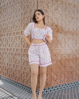 Shorts & crop top