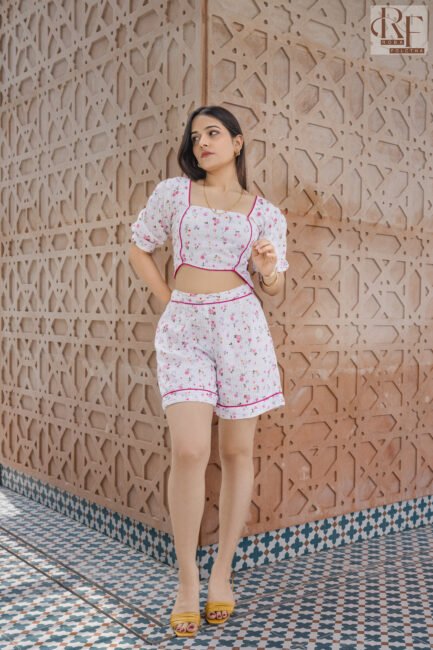 Shorts & crop top